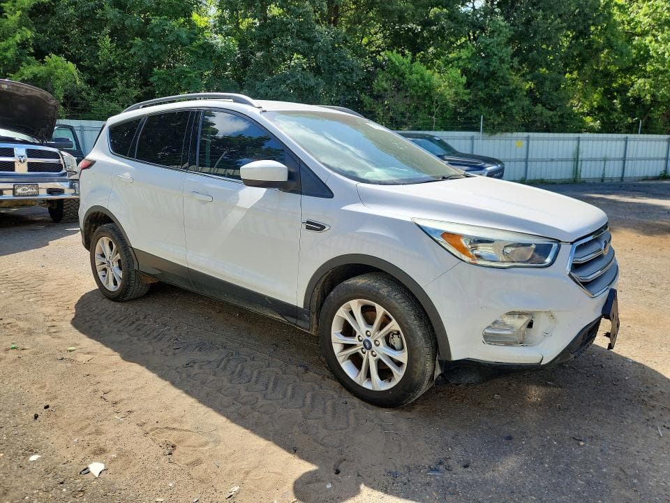 2018 FORD ESCAPE SE 4