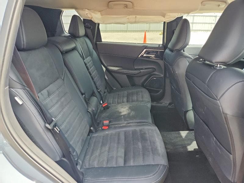 2026 MITSUBISHI OUTLANDER SE SE 11