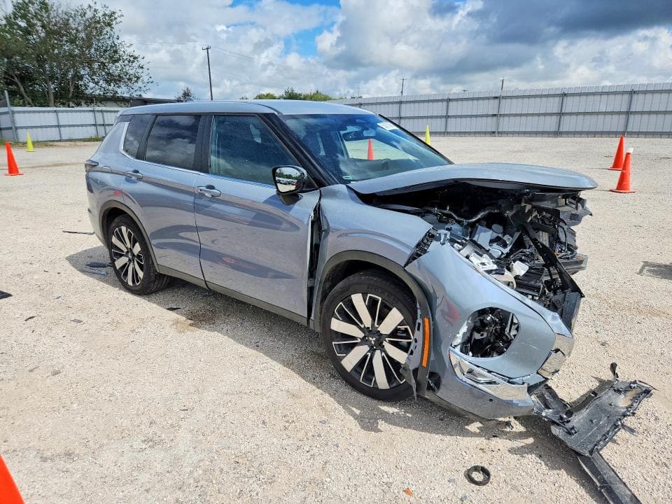 2026 MITSUBISHI OUTLANDER SE SE 4