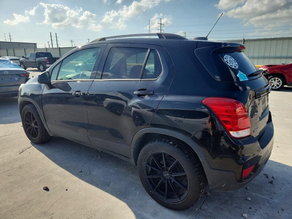 2021 CHEVROLET TRAX 1LT 2