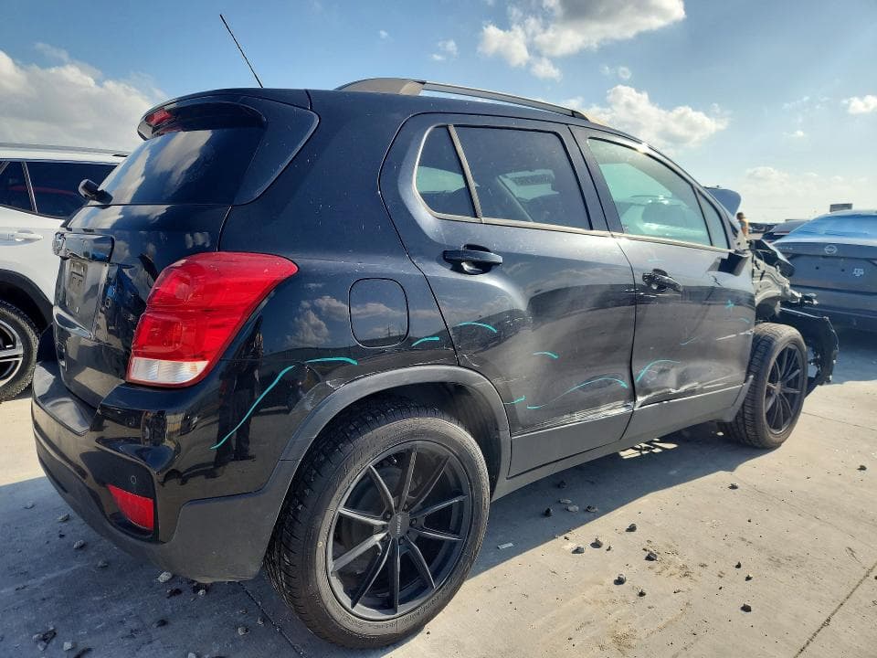 2021 CHEVROLET TRAX 1LT 3