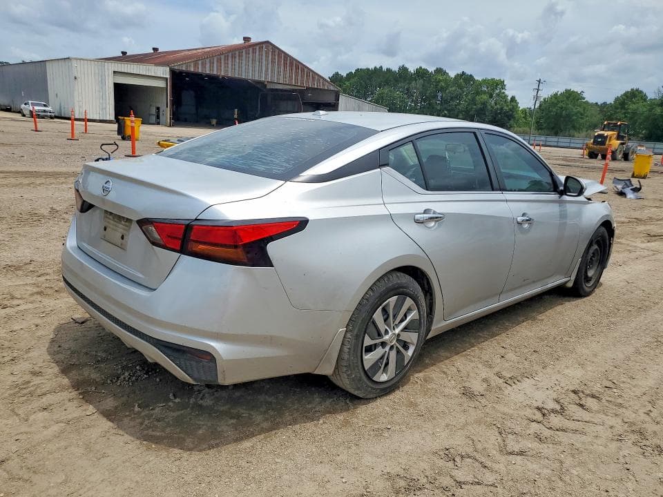 2019 NISSAN ALTIMA S 3