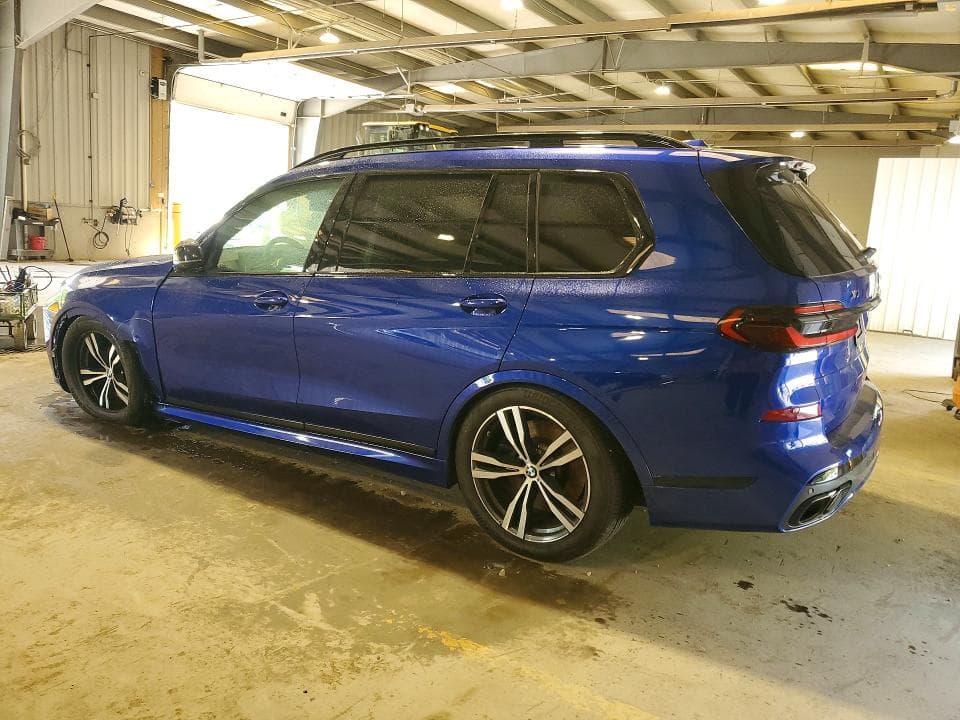 2025 BMW X7 M60I 2