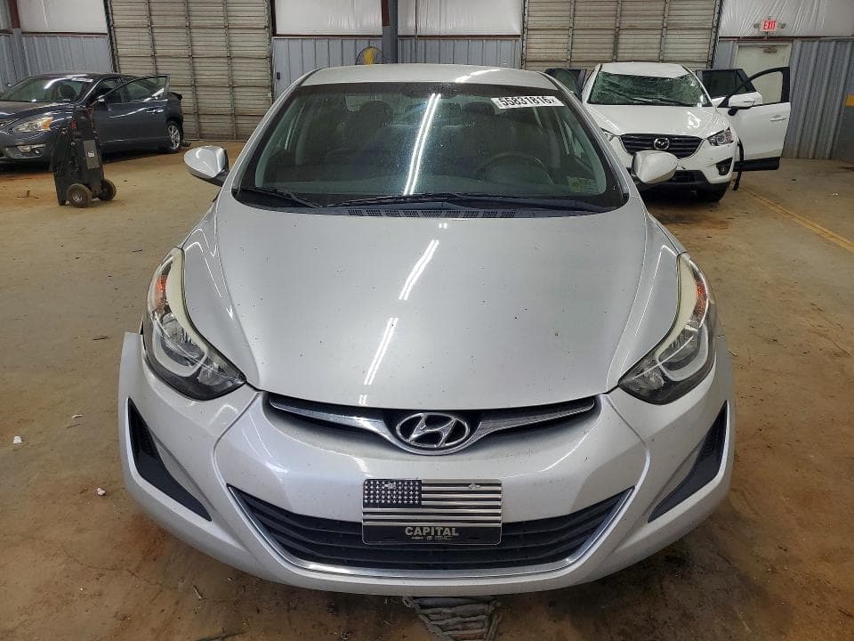 2016 HYUNDAI ELANTRA SE 5