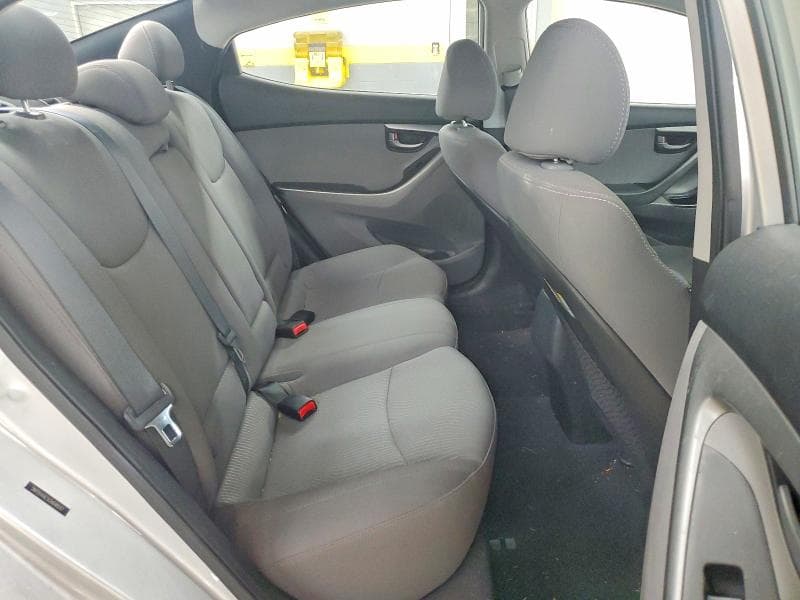 2016 HYUNDAI ELANTRA SE 10
