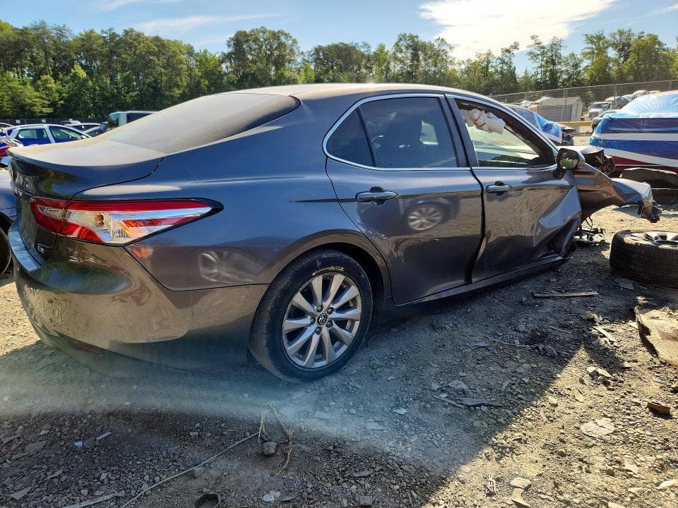 2018 TOYOTA CAMRY LE LE 3