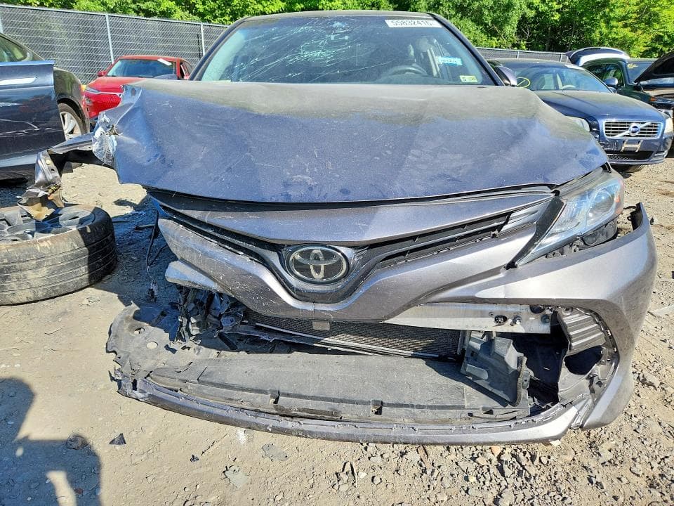 2018 TOYOTA CAMRY LE LE 5