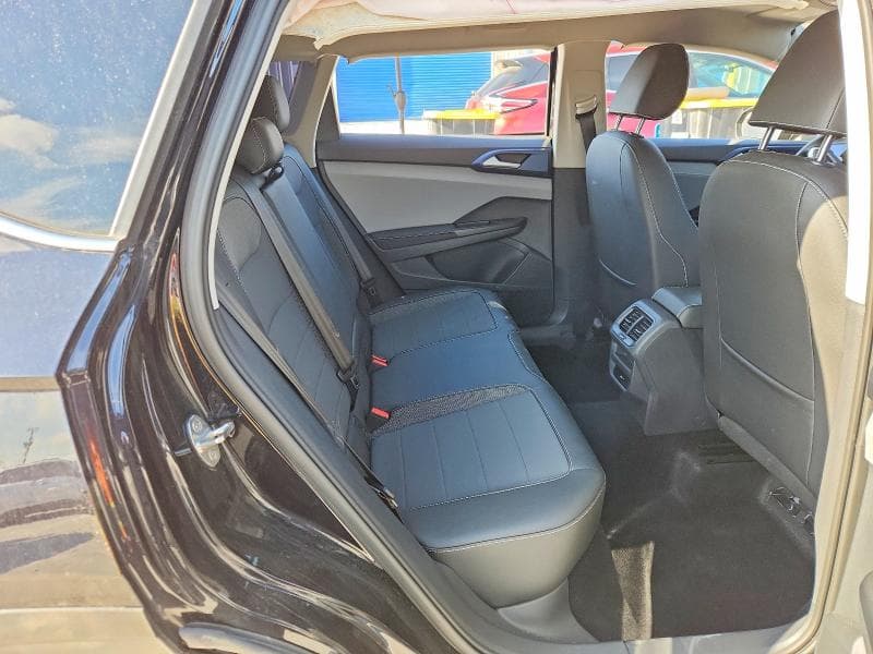 2024 VOLKSWAGEN TAOS SE 11