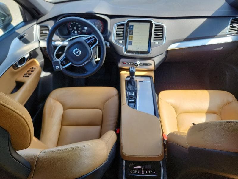 2017 VOLVO XC90 T6 8