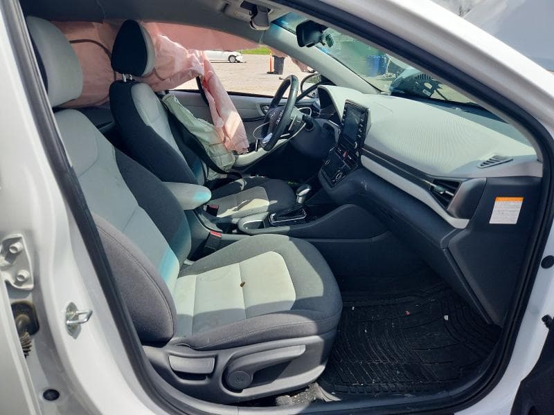 2020 HYUNDAI IONIQ SE 7