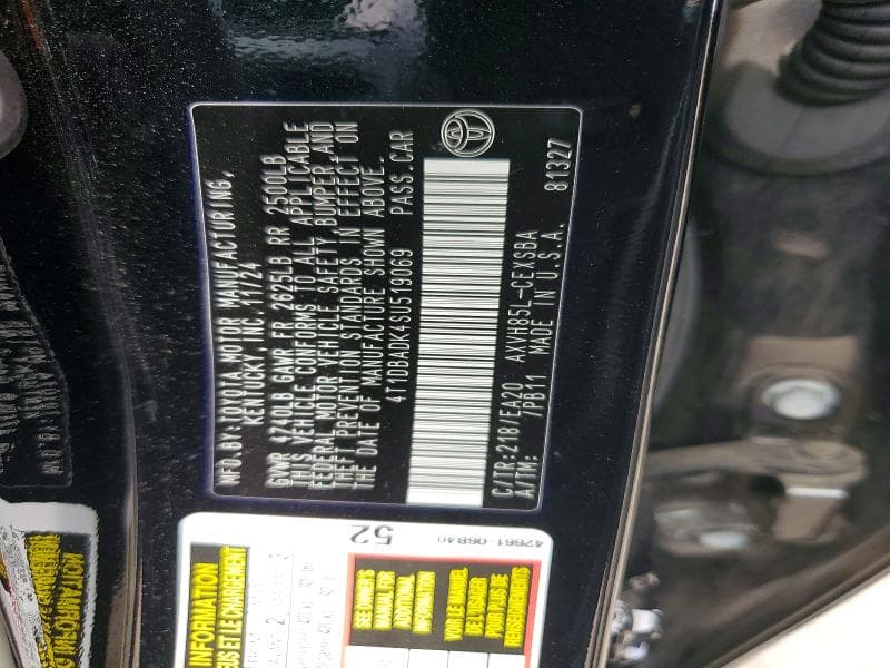 2025 TOYOTA CAMRY SE 12