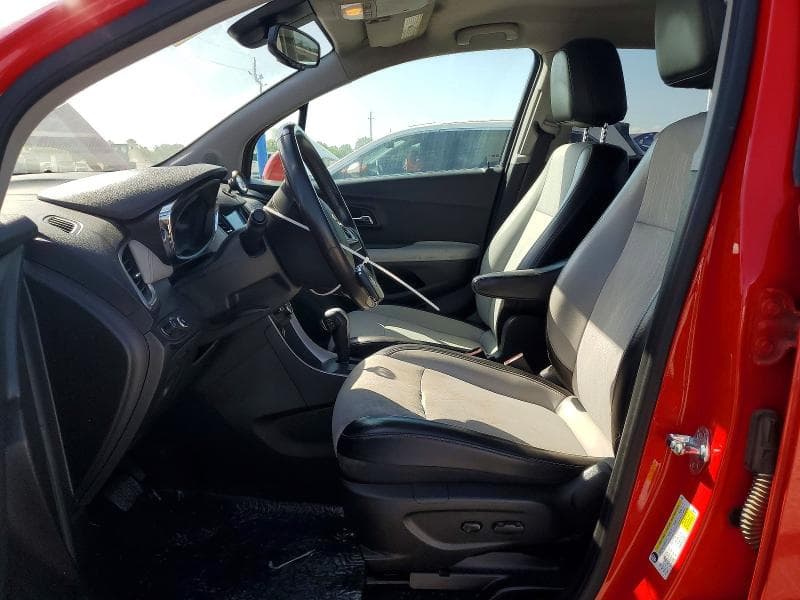 2020 CHEVROLET TRAX 1LT 7