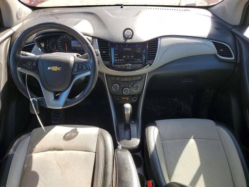 2020 CHEVROLET TRAX 1LT 8