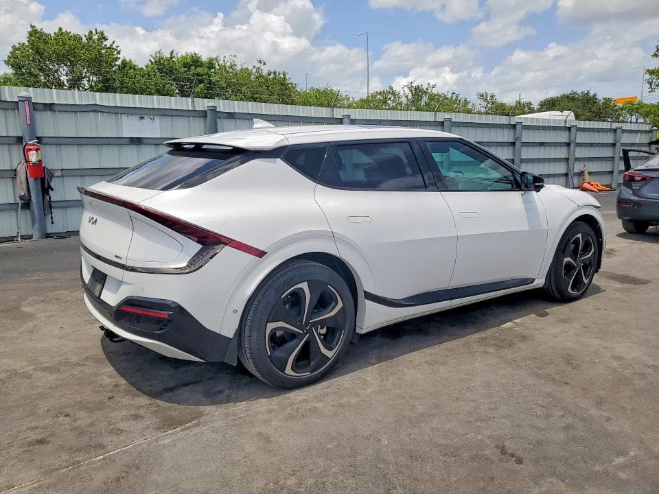 2022 KIA EV6 GT LINE 3