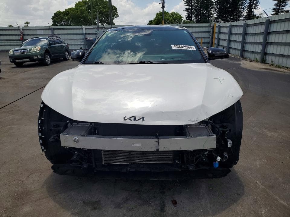 2022 KIA EV6 GT LINE 5