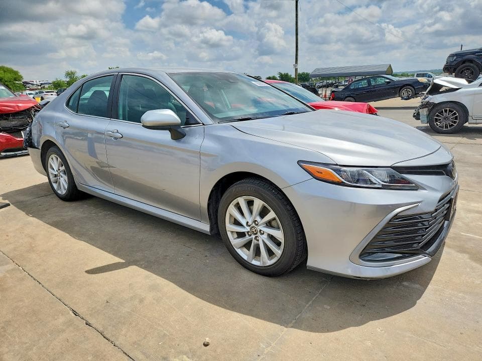 2024 TOYOTA CAMRY LE 4