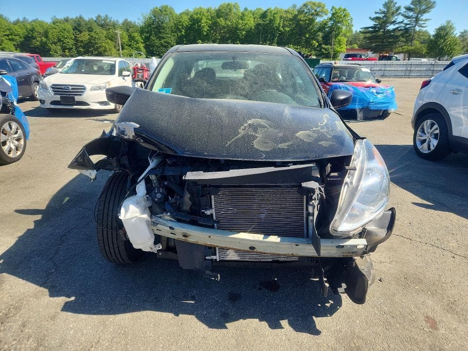 2019 NISSAN VERSA SV SV 5