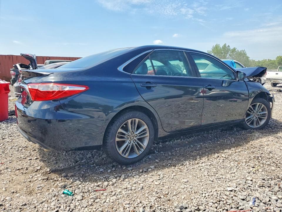 2017 TOYOTA CAMRY SE SE 3
