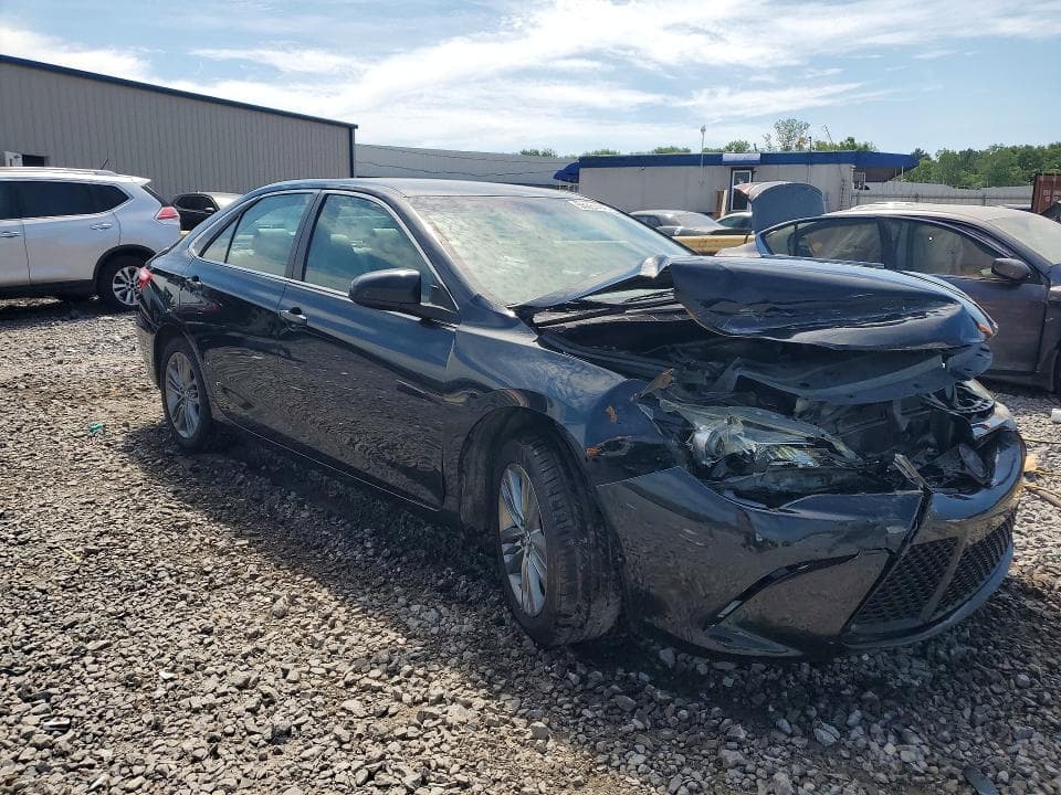 2017 TOYOTA CAMRY SE SE 4