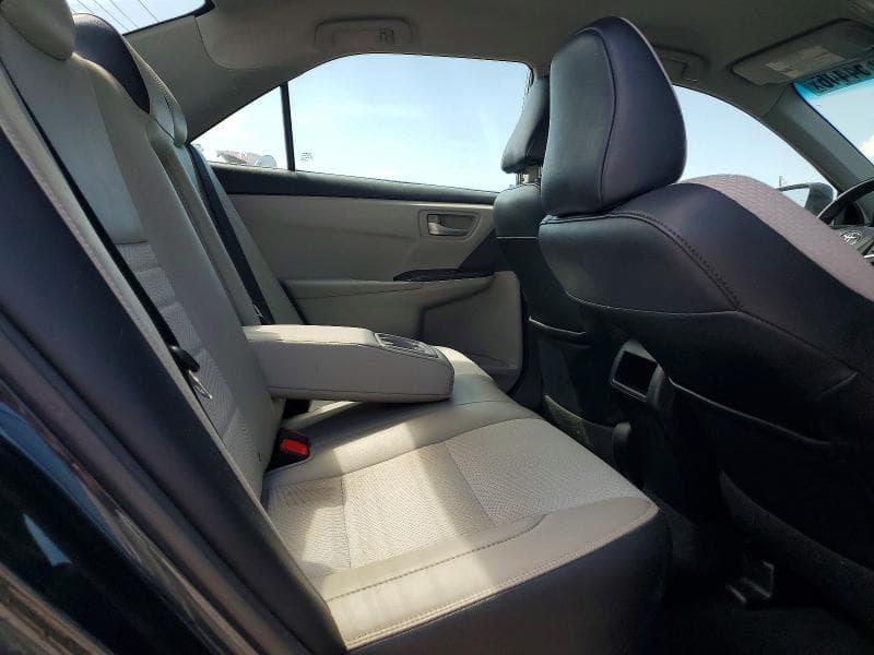 2017 TOYOTA CAMRY SE SE 10