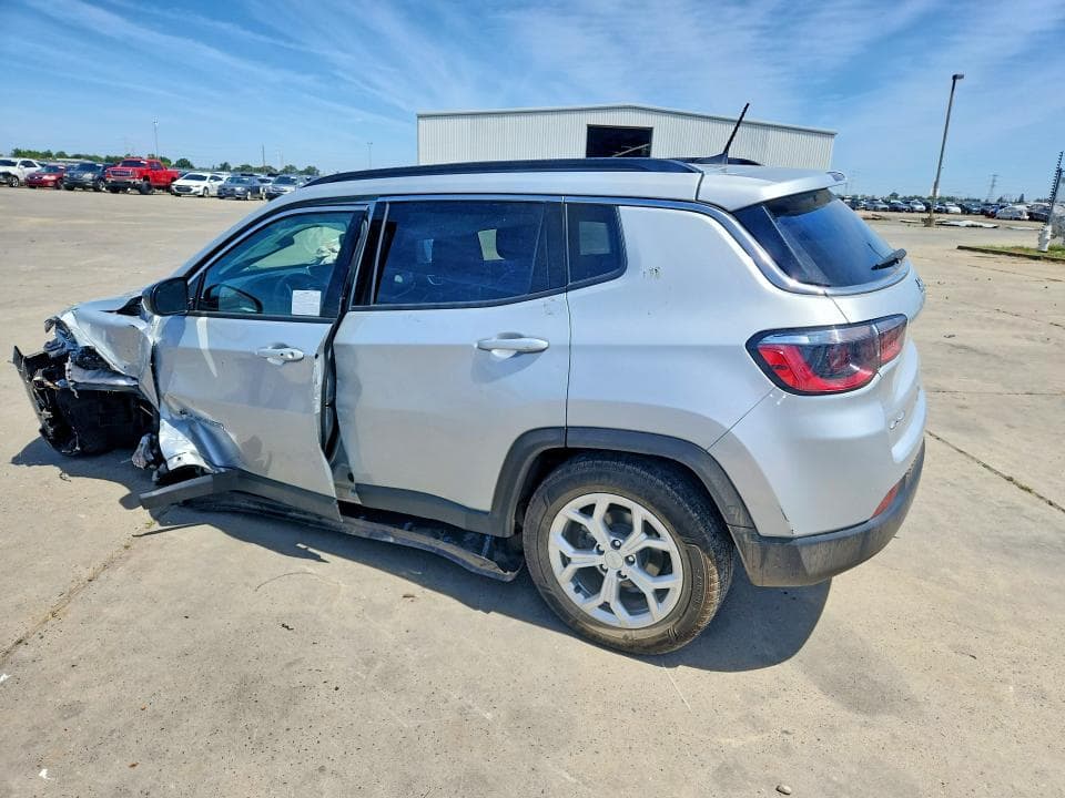 2024 JEEP COMPASS LATITUDE 2