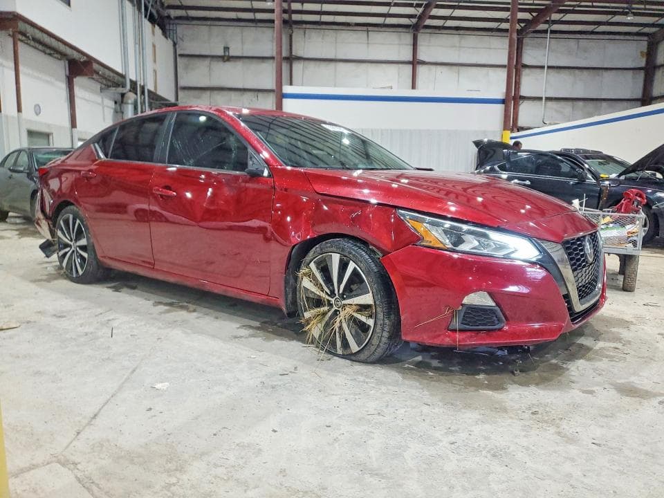 2022 NISSAN ALTIMA SR 4