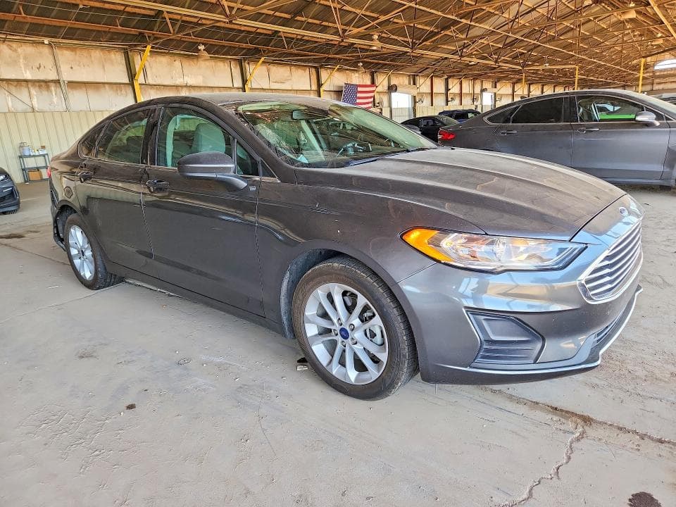 2020 FORD FUSION 4