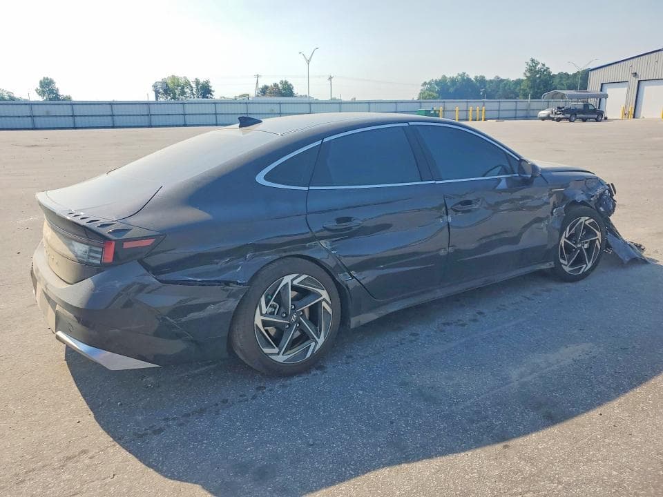 2026 HYUNDAI SONATA SEL SPORT 3