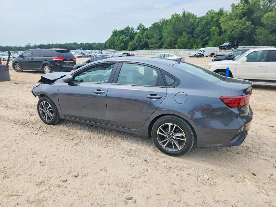 2022 KIA FORTE LXS 2