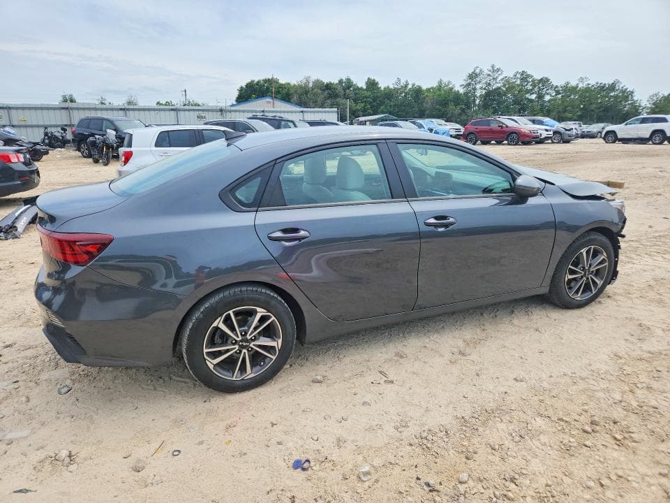 2022 KIA FORTE LXS 3