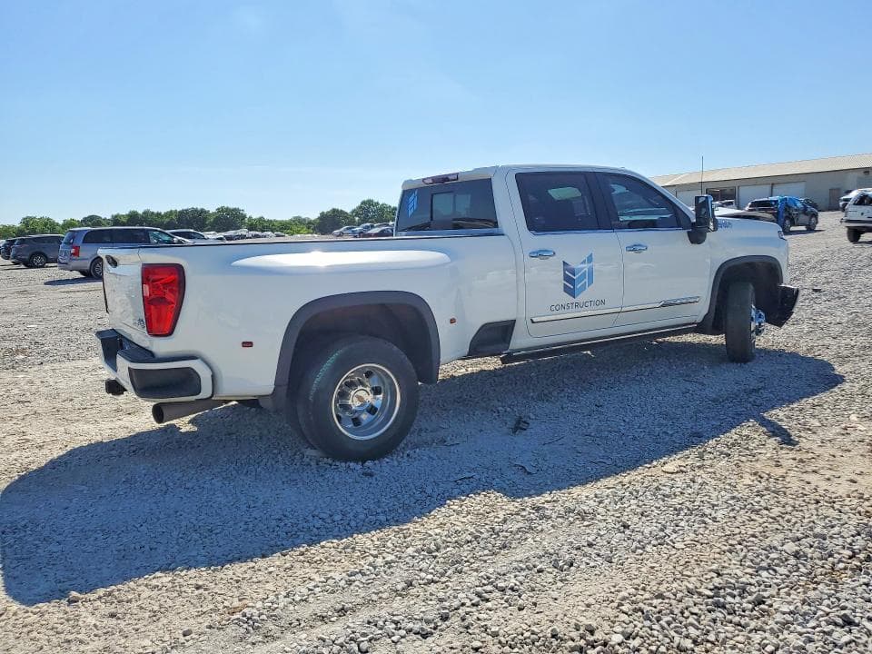 2024 CHEVROLET SILVERADO K3500 HIGH COUNTRY 3