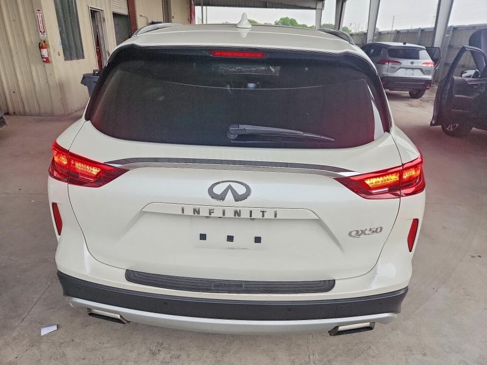 2021 INFINITI QX50 LUXE 6