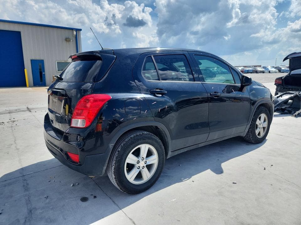 2020 CHEVROLET TRAX LS LS 3
