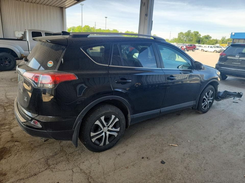 2018 TOYOTA RAV4 LE LE 3