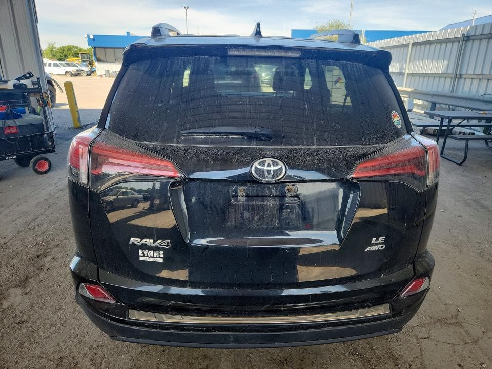 2018 TOYOTA RAV4 LE LE 6