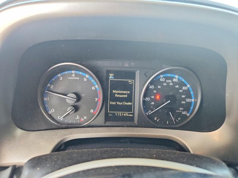 2018 TOYOTA RAV4 LE LE 9