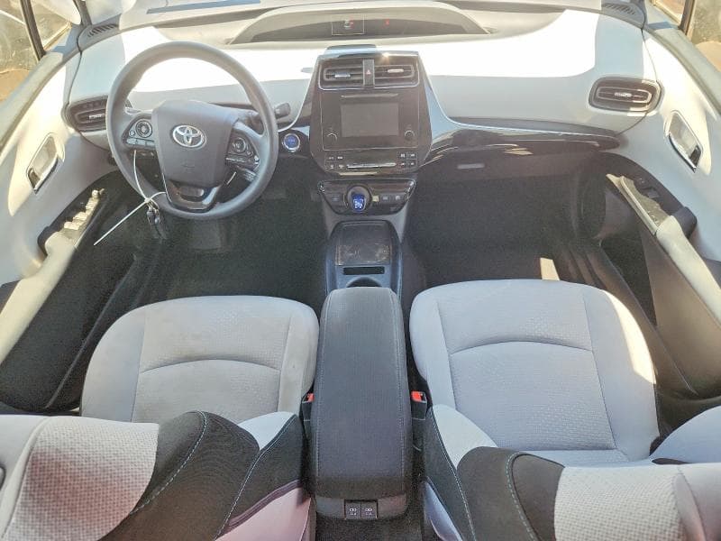 2019 TOYOTA PRIUS LE 8