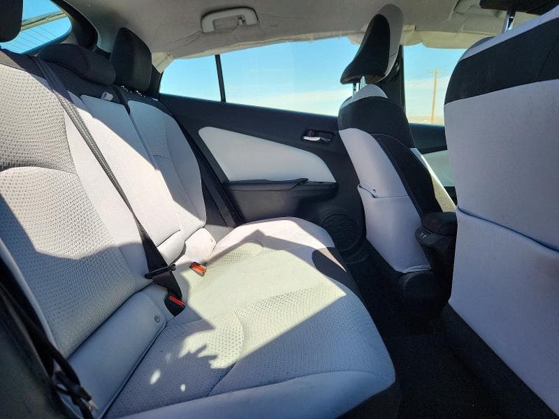 2019 TOYOTA PRIUS LE 10
