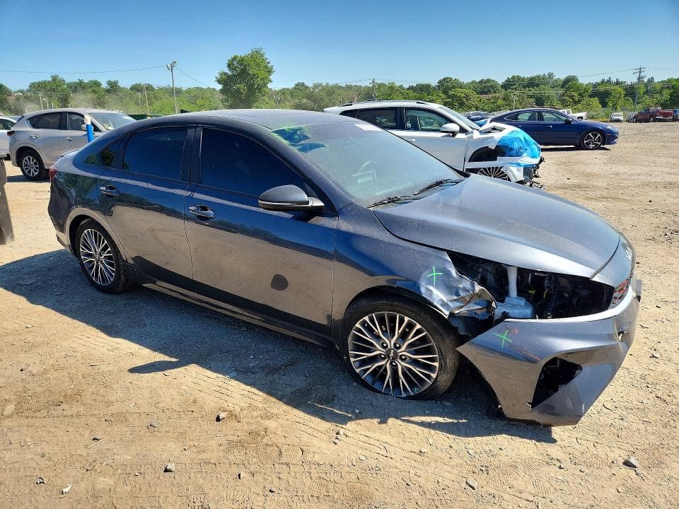 2023 KIA FORTE GT LINE 4