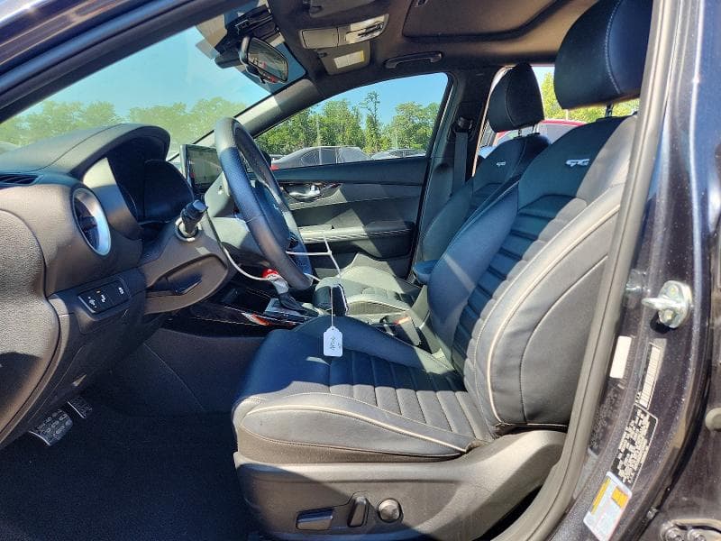 2023 KIA FORTE GT LINE 7
