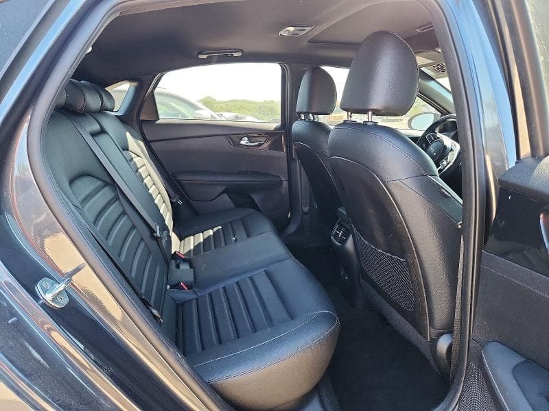2023 KIA FORTE GT LINE 10