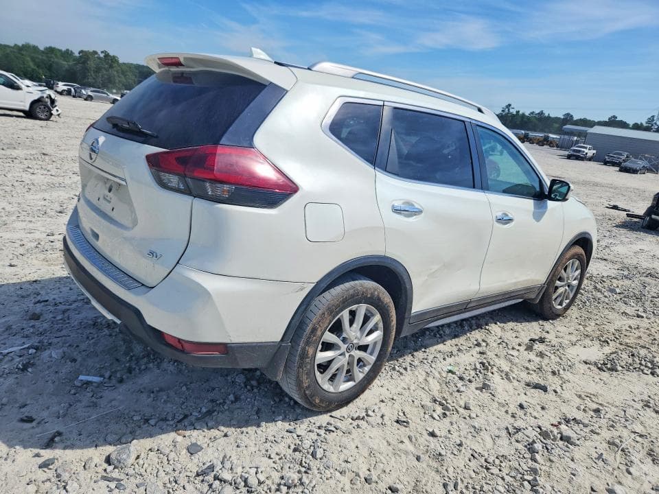 2018 NISSAN ROGUE SV 3