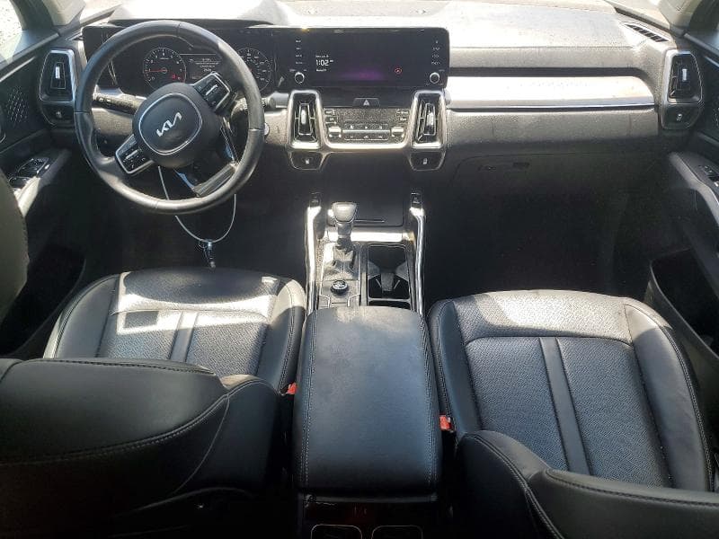 2023 KIA SORENTO S 8
