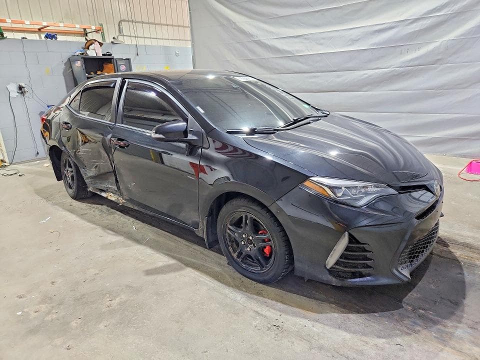 2018 TOYOTA COROLLA SE 4