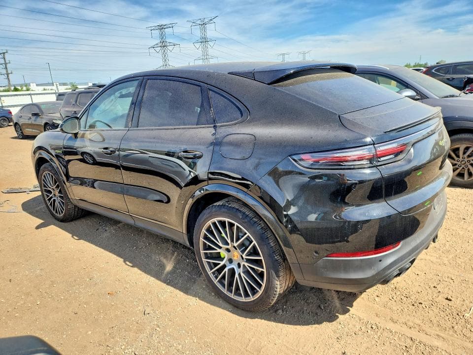 2023 PORSCHE CAYENNE E HYBRID COUPE 2