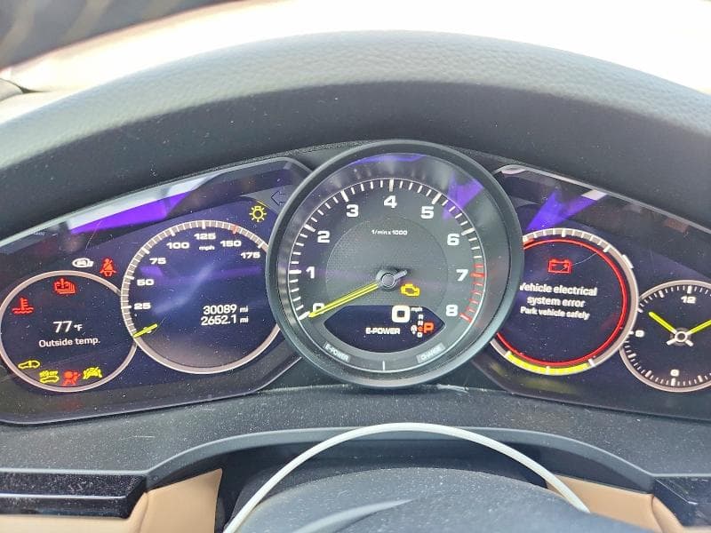 2023 PORSCHE CAYENNE E HYBRID COUPE 9