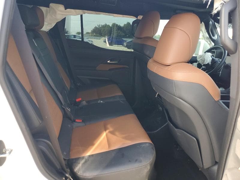 2024 LEXUS GX 550 LUXURY+ 11