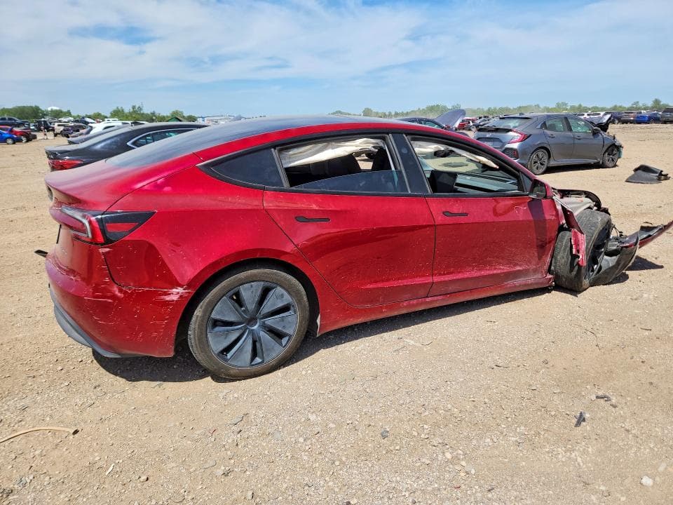 2025 TESLA MODEL 3 3