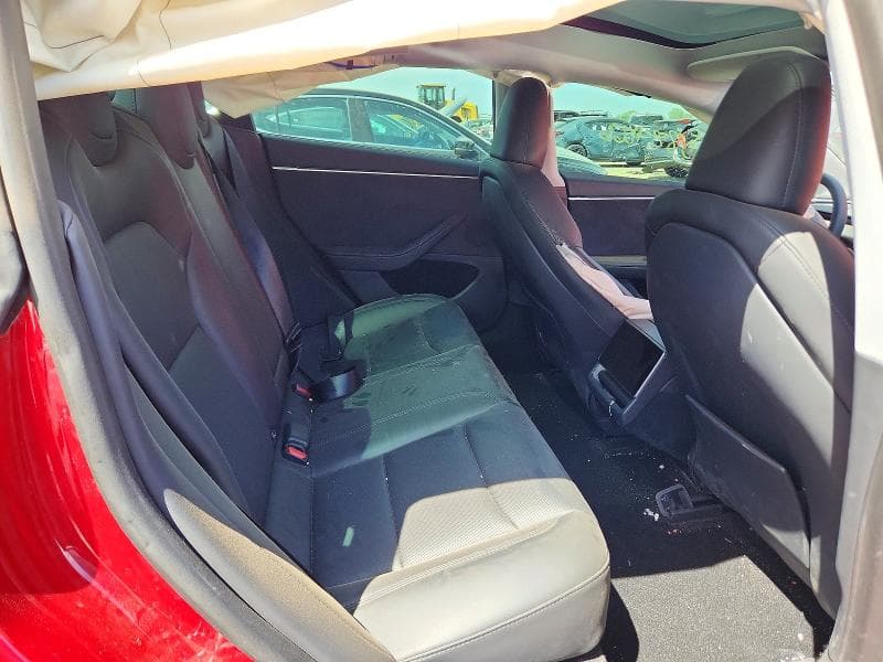 2025 TESLA MODEL 3 10