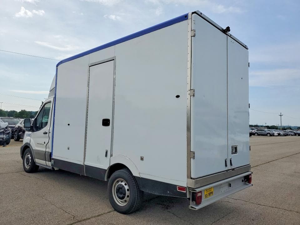 2020 FORD TRANSIT DELIVERY TRUCK 2